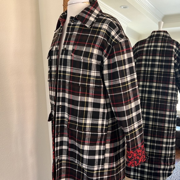 Alice + Olivia Women's White Zazie Plaid Printed Reversible Coat Jacket Size S - Picture 3 of 13